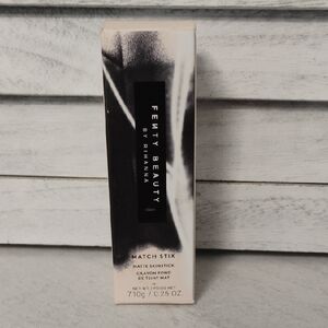 Fenty Beauty Match Stix Matte Skinstick - Suede